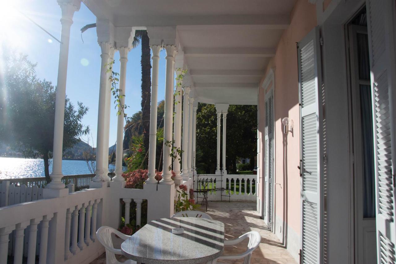 Residence Ville Lago Lugano Porto Ceresio Ngoại thất bức ảnh